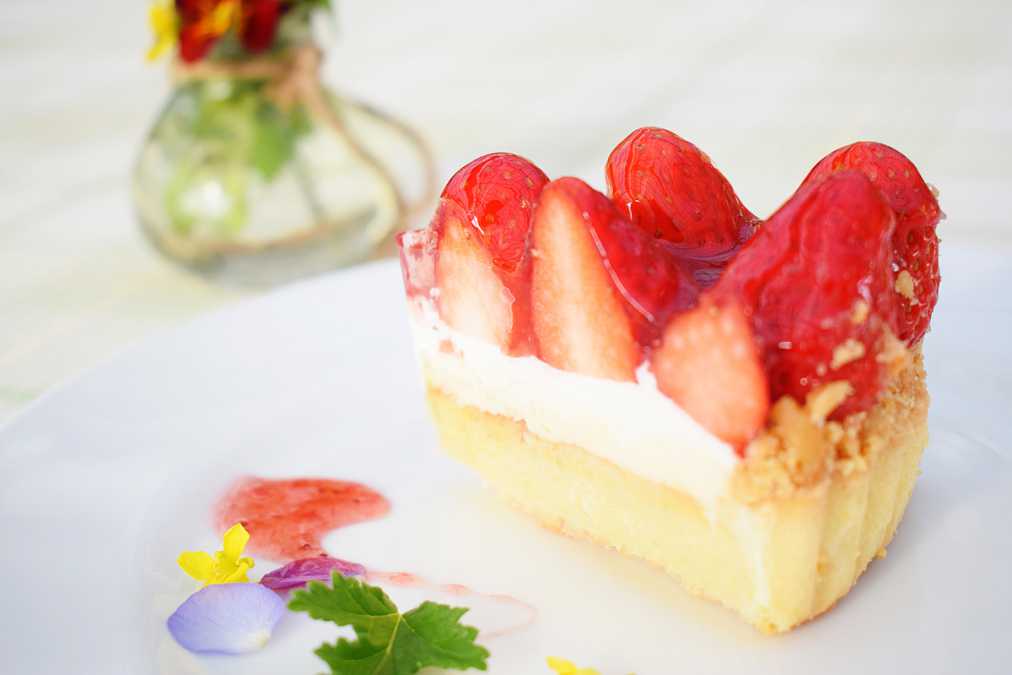 ケーキの販売価格はフルーツの市場価格により変動することがあります