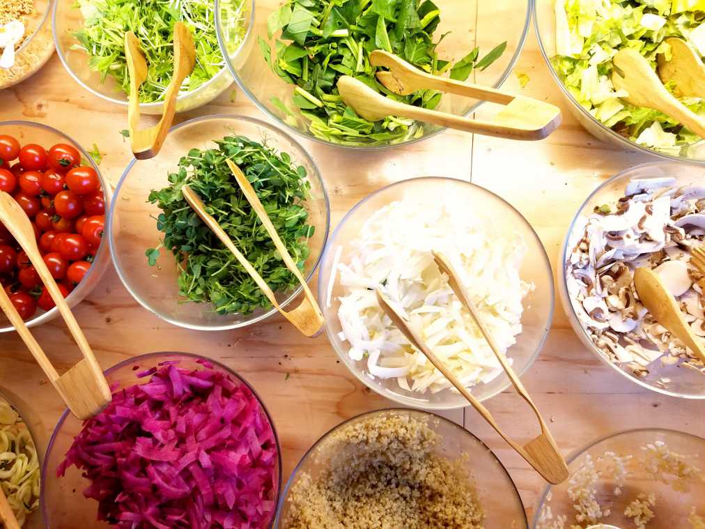 900円で新鮮野菜が食べ放題！「.RAW」で体の内側からキレイになる！