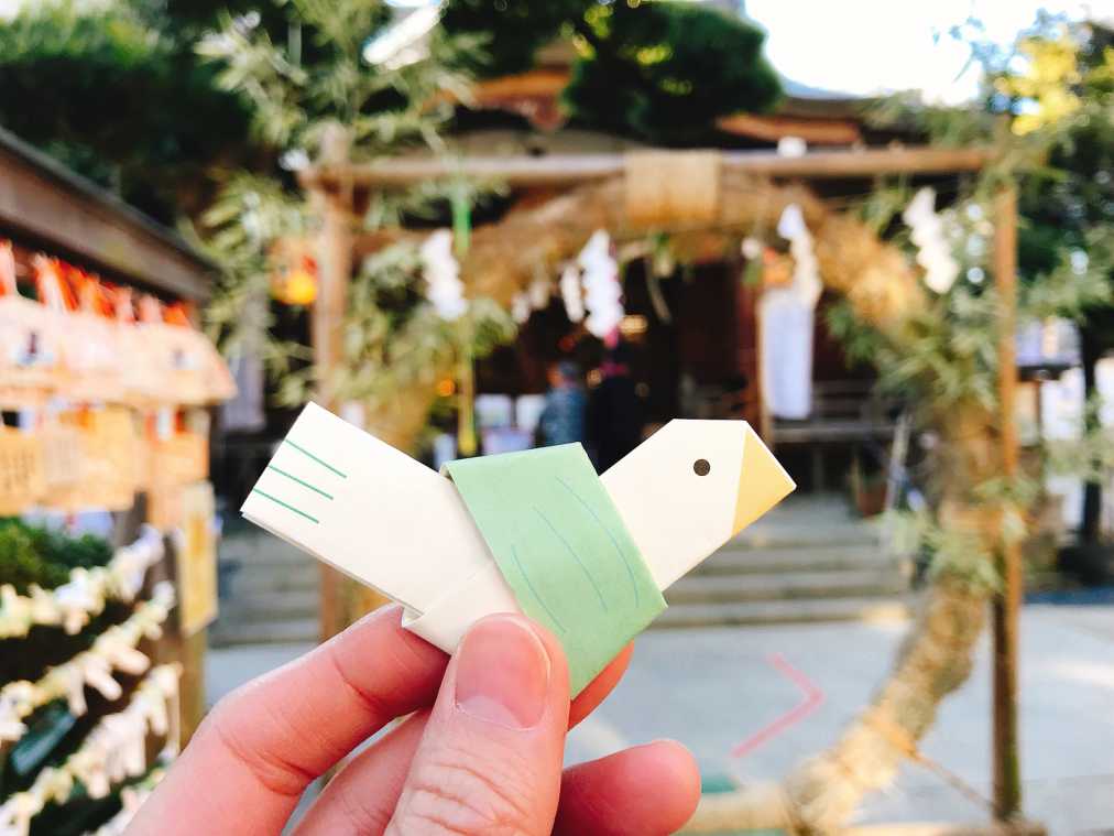 富士山パワーで恋愛運UP！「鳩森八幡神社」のかわいすぎる鳩みくじ