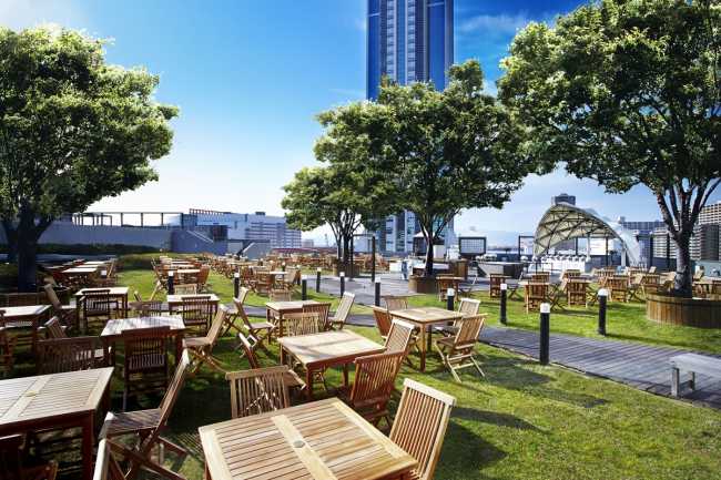 GWはホテルの屋上でバカンス気分!? ハイアット リージェンシー 大阪のBBQブッフェ