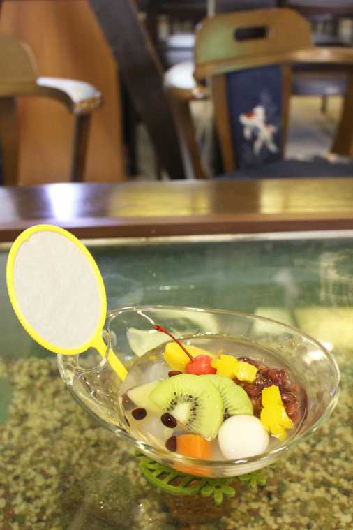 金魚すくいあんみつ648円