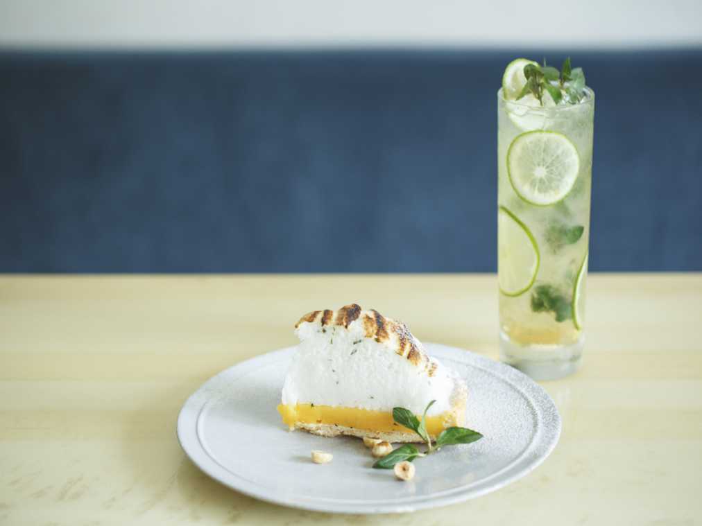 ライフスタイルショップ併設の「TODAY'S SPECIAL KITCHEN」でふるふるのレモンクリームパイを