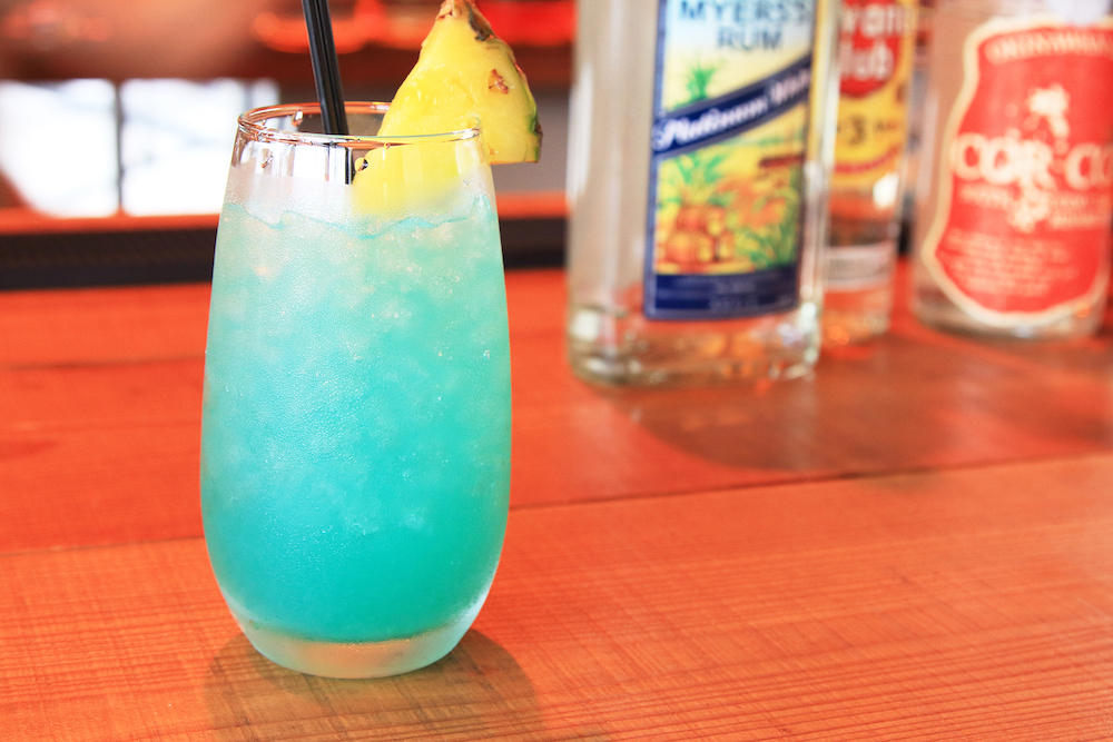 パイナップルサイダーのオリジナルカクテル　900円