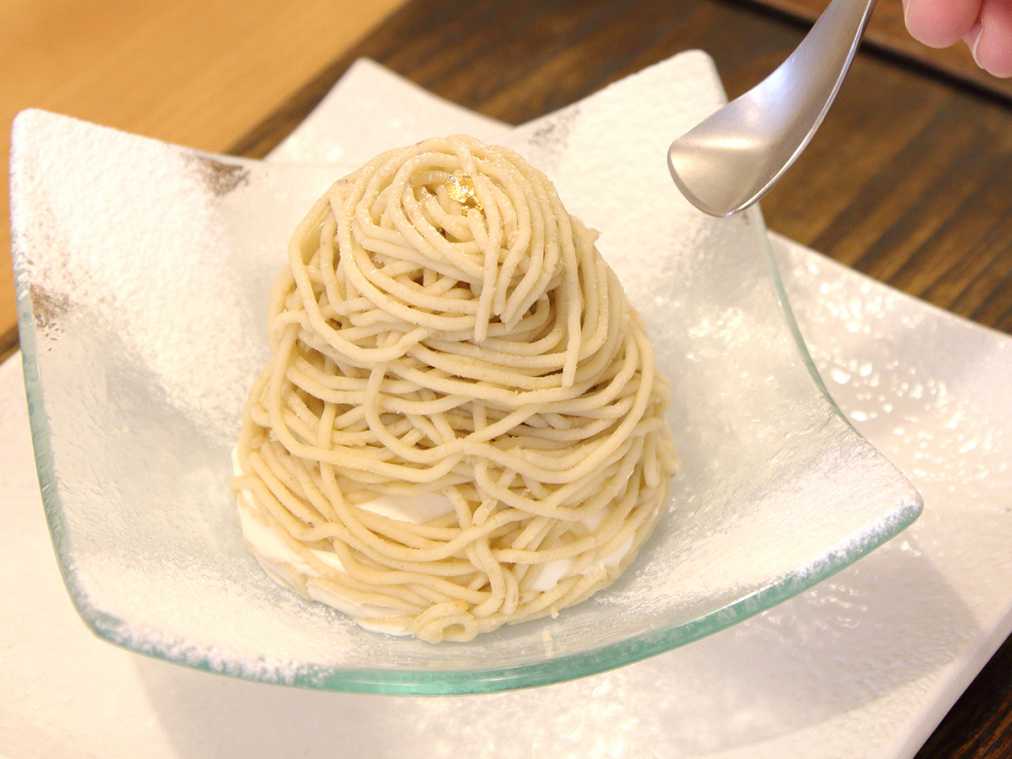 本物の栗よりも濃厚な栗の味わいが楽しめる!?  和栗モンブラン専門店の作りたてモンブラン
