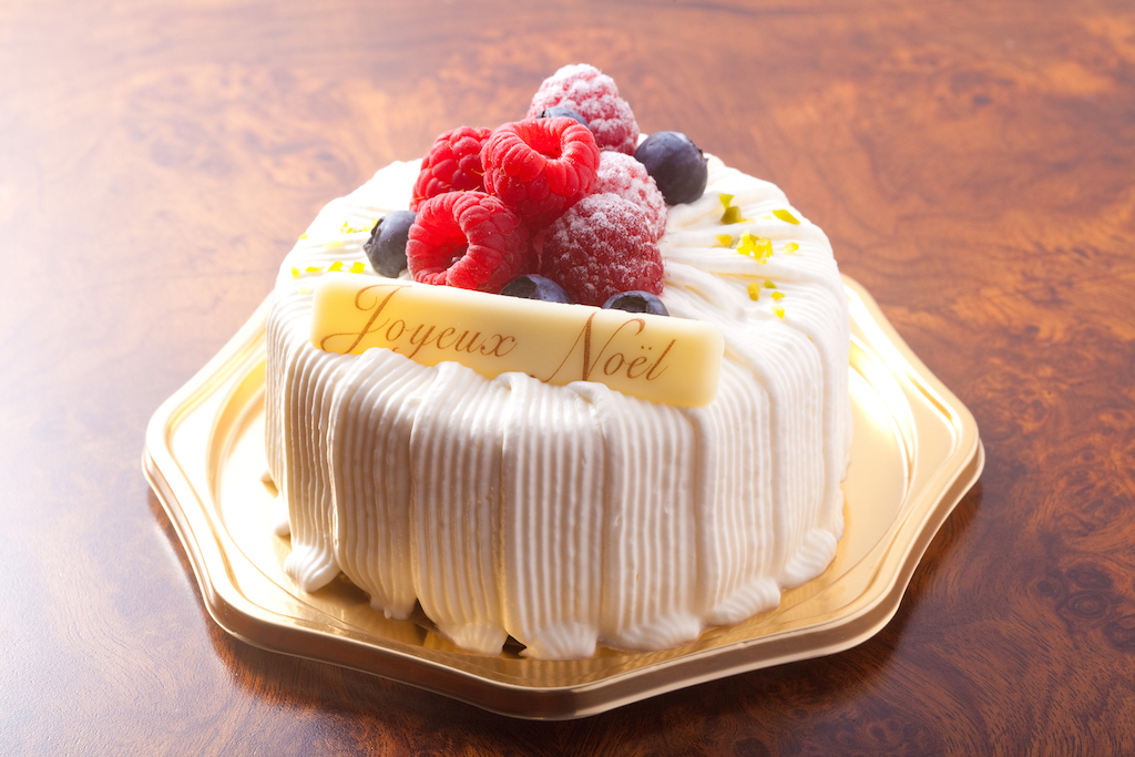 ノエル・エス直径9㎝（2人向け）2100円、12㎝（3〜4人向け）3700円（いずれも税別）