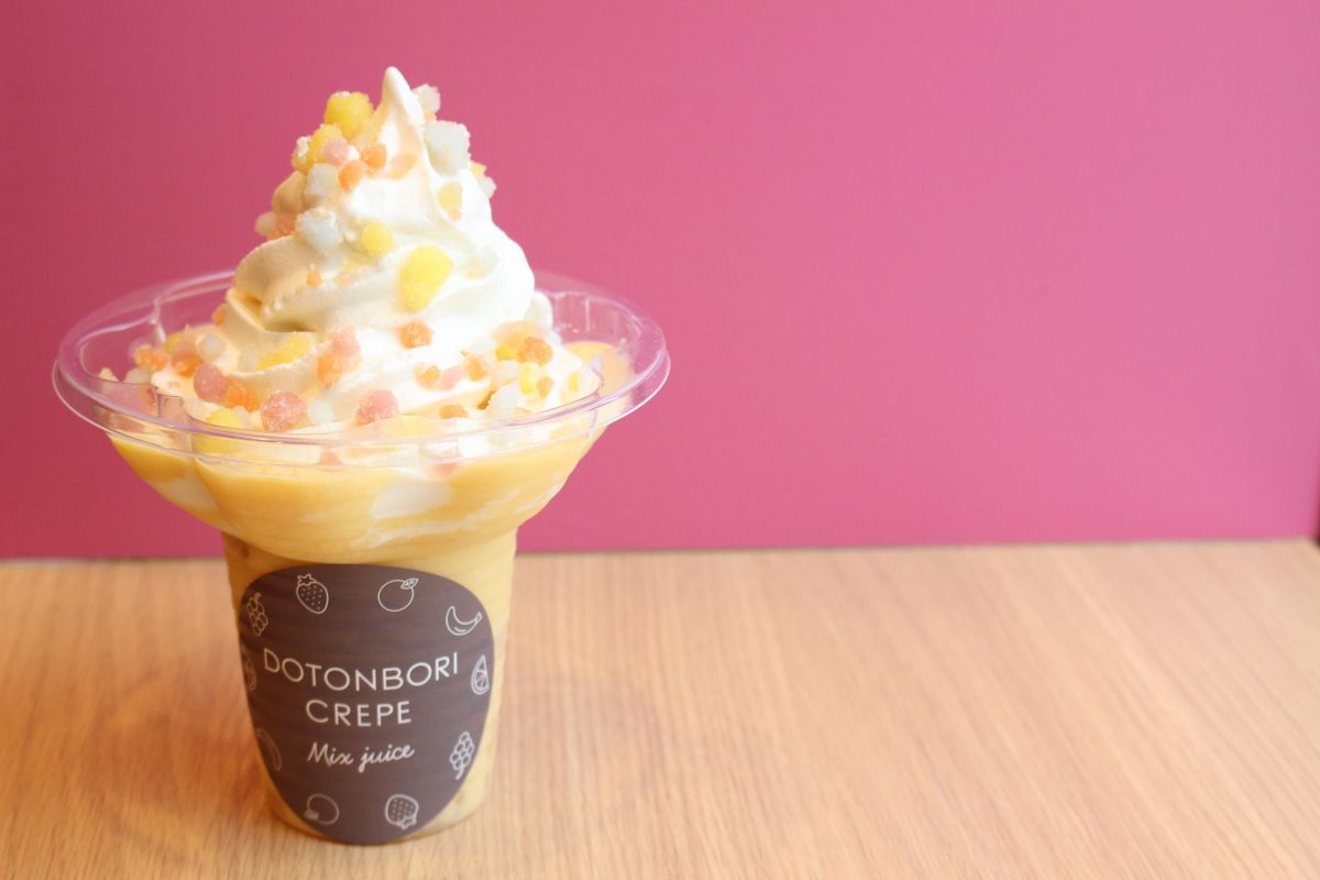 どっとれいんぼ～ミックスジュースフロート　800円