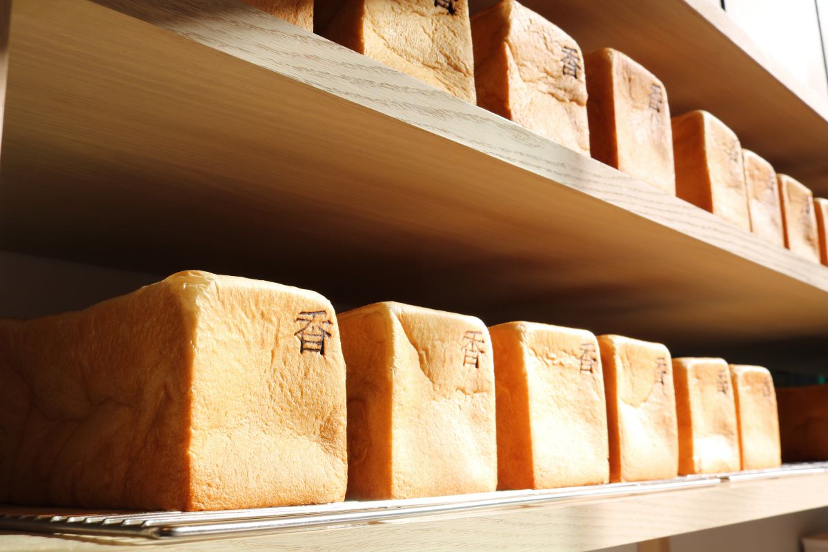 「銀座の食パン〜香〜」1本2斤サイズ1000円（税込）