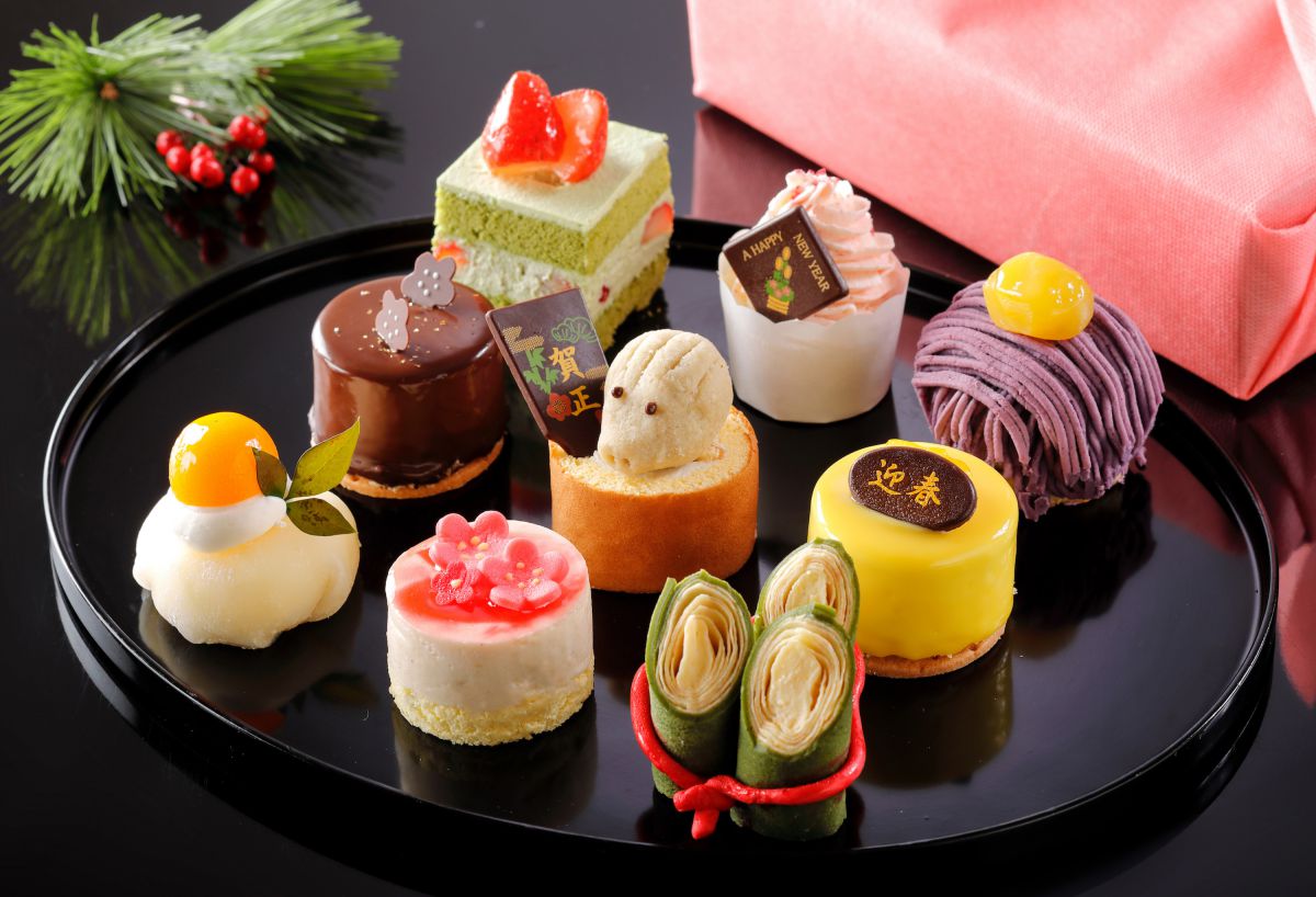 新春スイーツボックス（テイクアウト限定）4500円