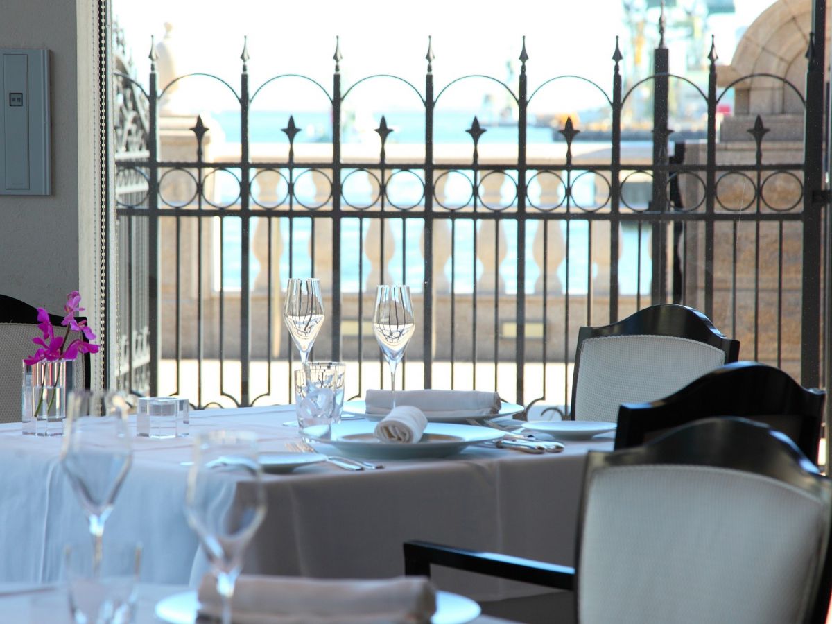 憧れの「ホテル ラ・スイート神戸ハーバーランド」で、海辺のプチ贅沢ランチ