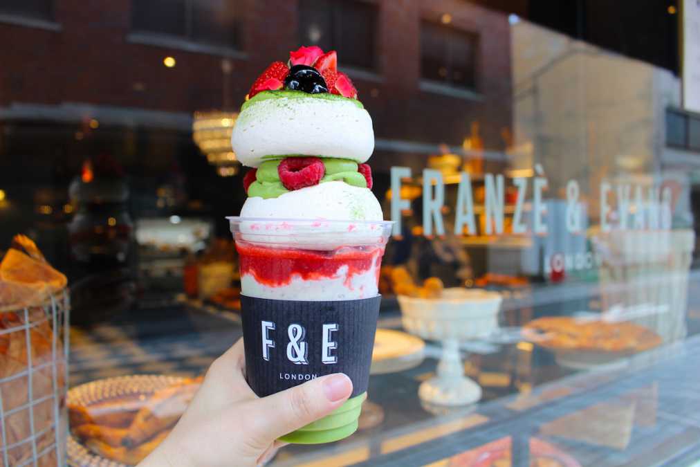 イートンメス 抹茶と丹波黒豆 1890円