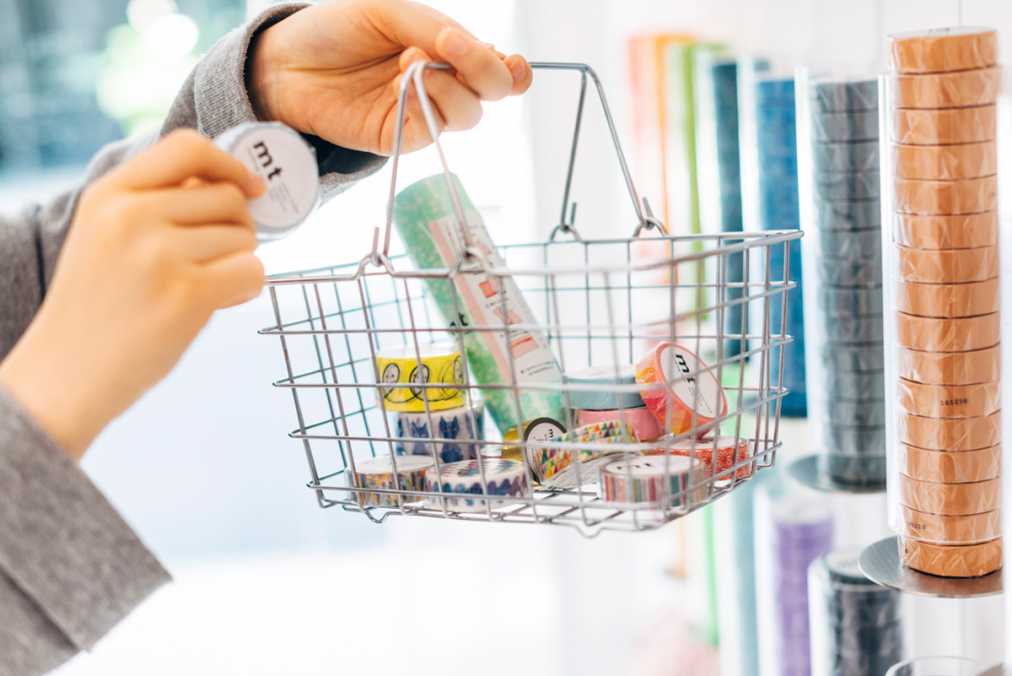 160円の価格帯のものが多い。好みのものをカゴに入れていこう