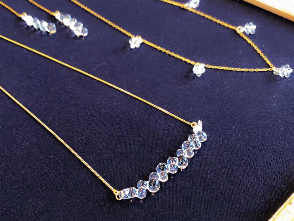 繊細な輝きにうっとり。職人技が光る”ハリオ”のガラス工房でご自慢アクセがきっとみつかる