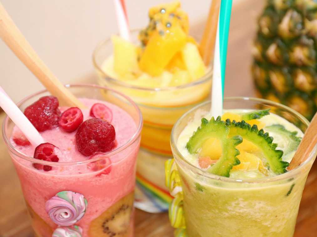 ゴーヤーのスムージー!?キレイと元気の秘訣は沖縄素材のドリンク