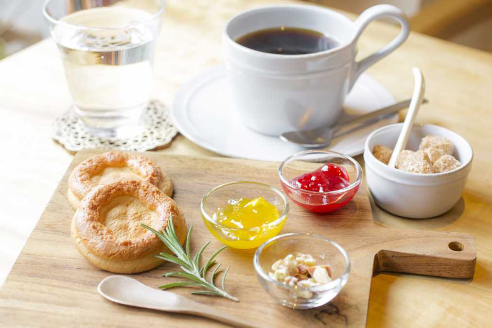 ロシアケーキのプレート　450円、ドリンクセット　＋200円