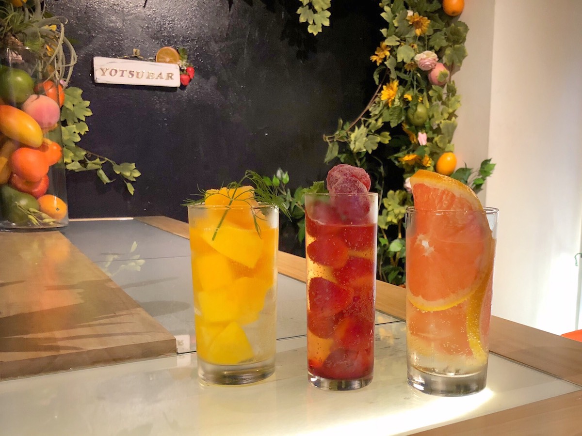 フルーツがゴロゴロ！「ヨツバー」の贅沢サワーでちょっと大人な乾杯を