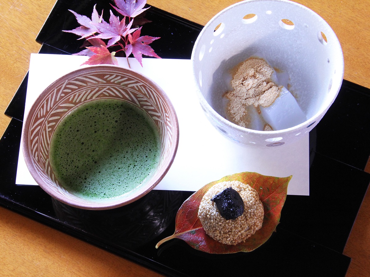 紅葉に色づく箱根に期間限定「和カフェ 強羅環翠楼」がオープン