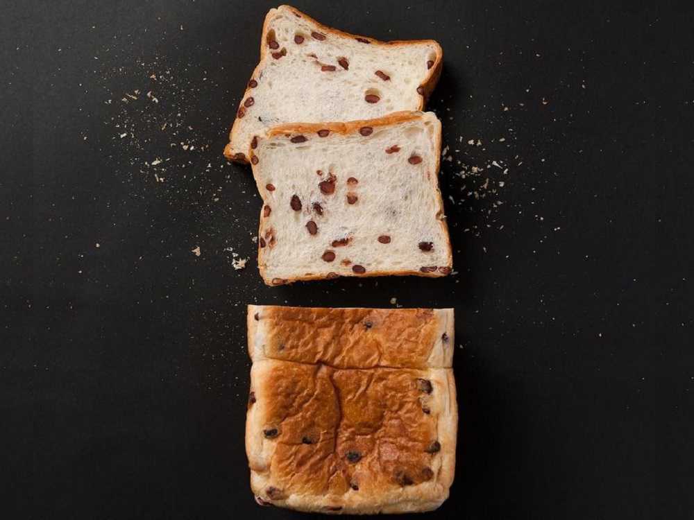 1日売上げ400本！二子玉川で誕生した高級「AZUKI食パン」もう食べた？