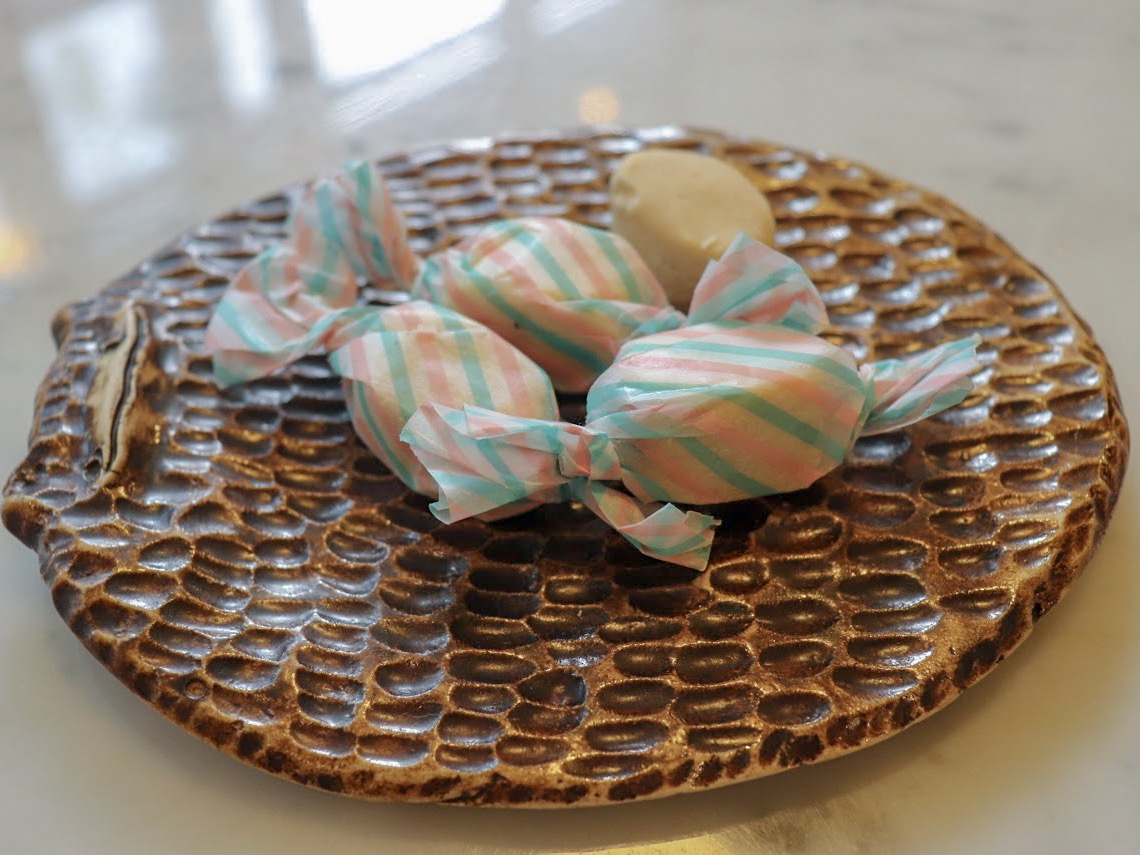 ポルヴォロン　300円（4個入り）