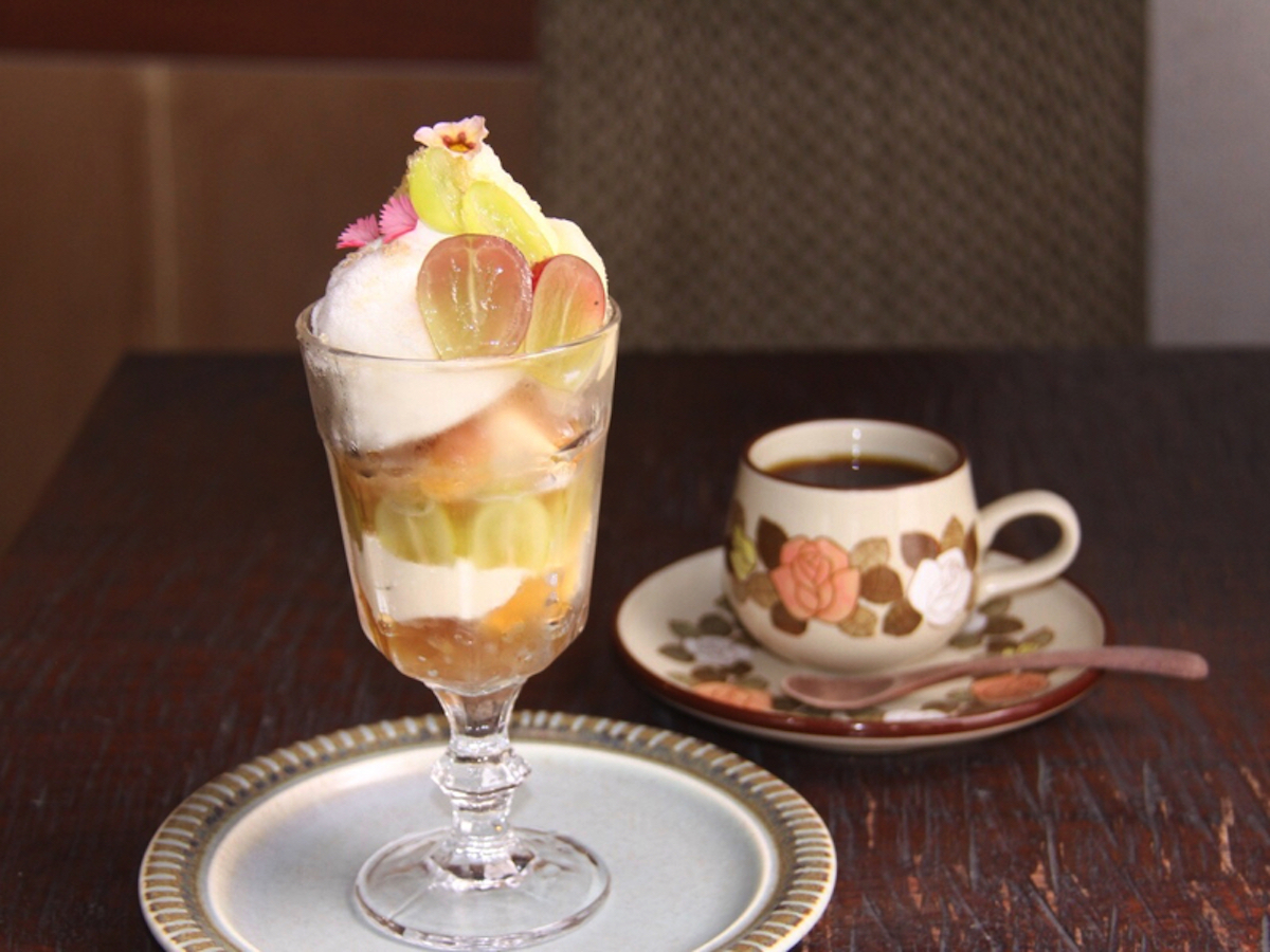 その素朴さにキュンキュンする女子続出！隠れ家カフェで季節のパフェに酔いしれる