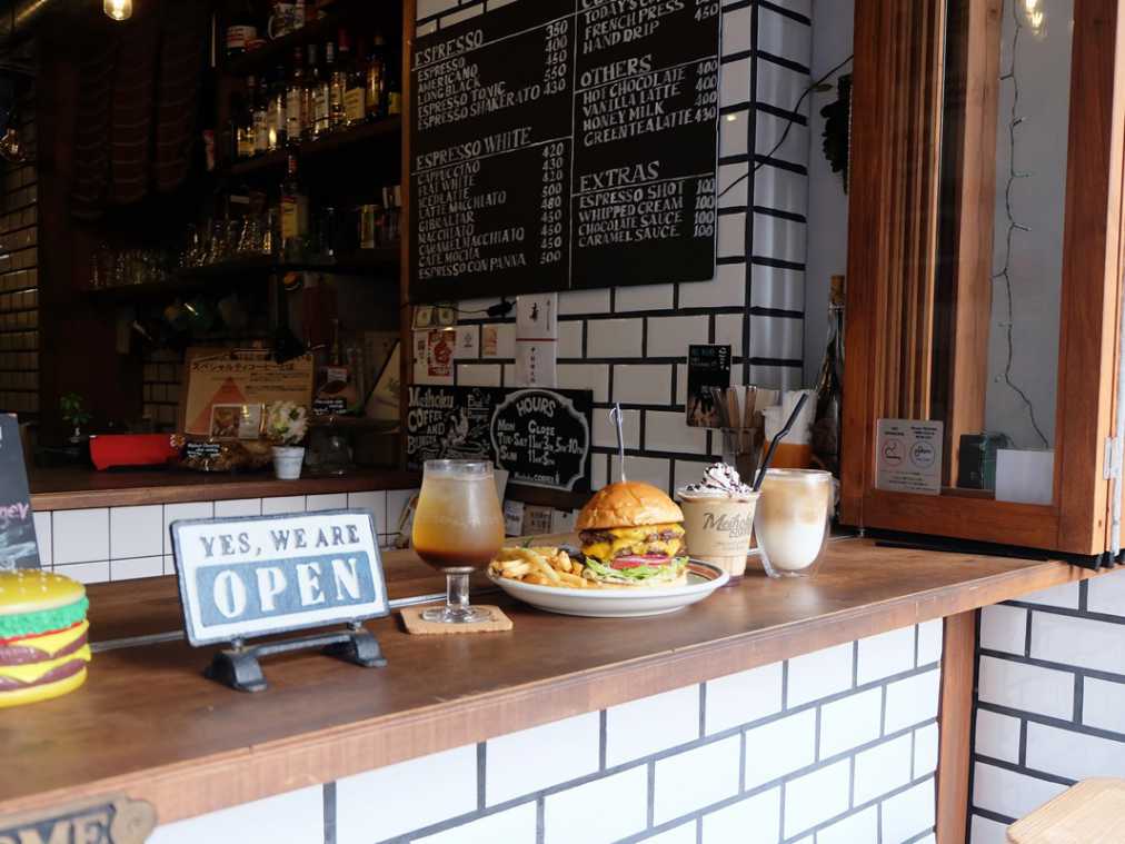 テイクアウトもOK！ハンバーガーが美味な名古屋・伏見の「メイホクコーヒー」