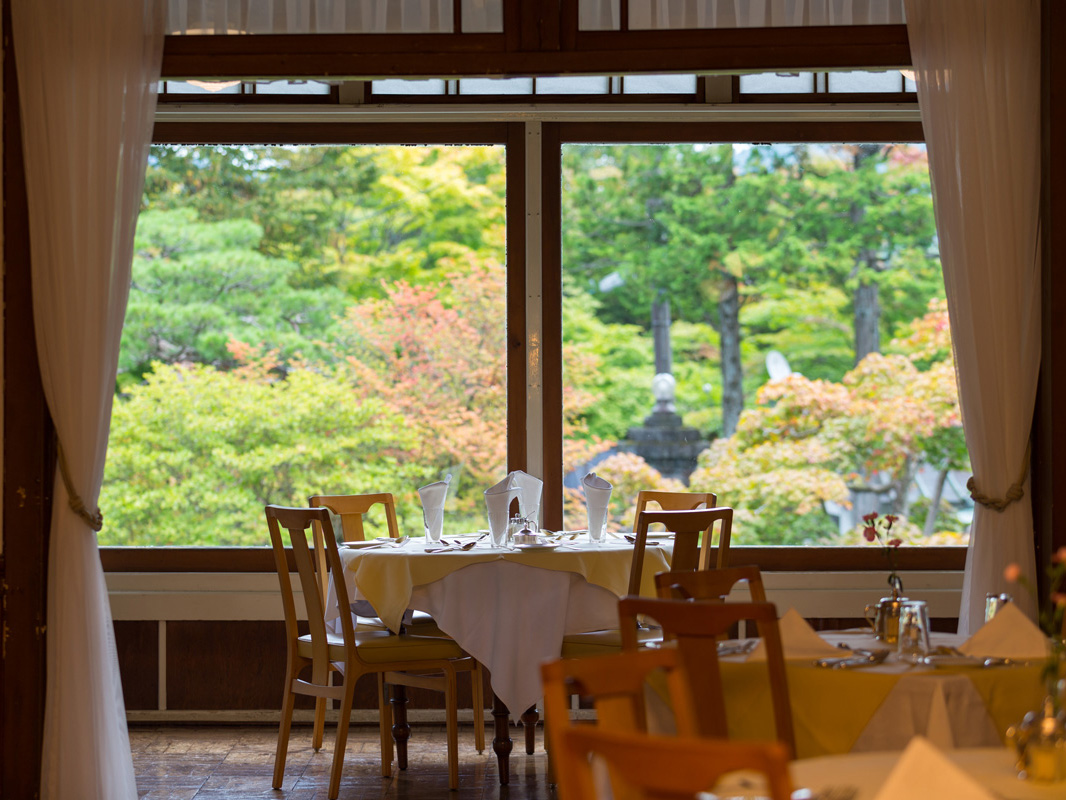 秋の大人デート旅は温泉×紅葉でゆるりと。個性で選べる日光・那須の人気宿4選