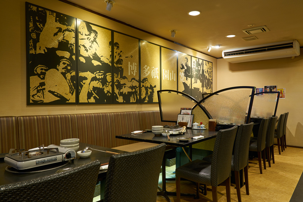 2階のテーブル席