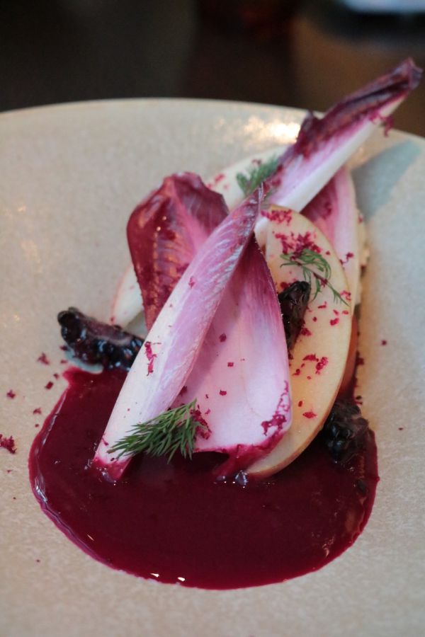 レッドチコリ ゴートチーズ ビーツのガスパッチョ ブルーベリー1800円