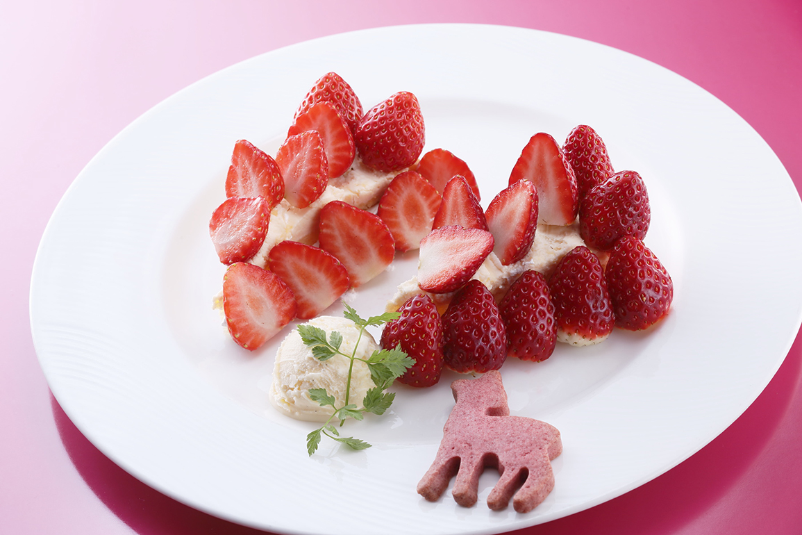 2種のいちごタルトプレート（古都華・アスカルビー） 1750円（税サ込）