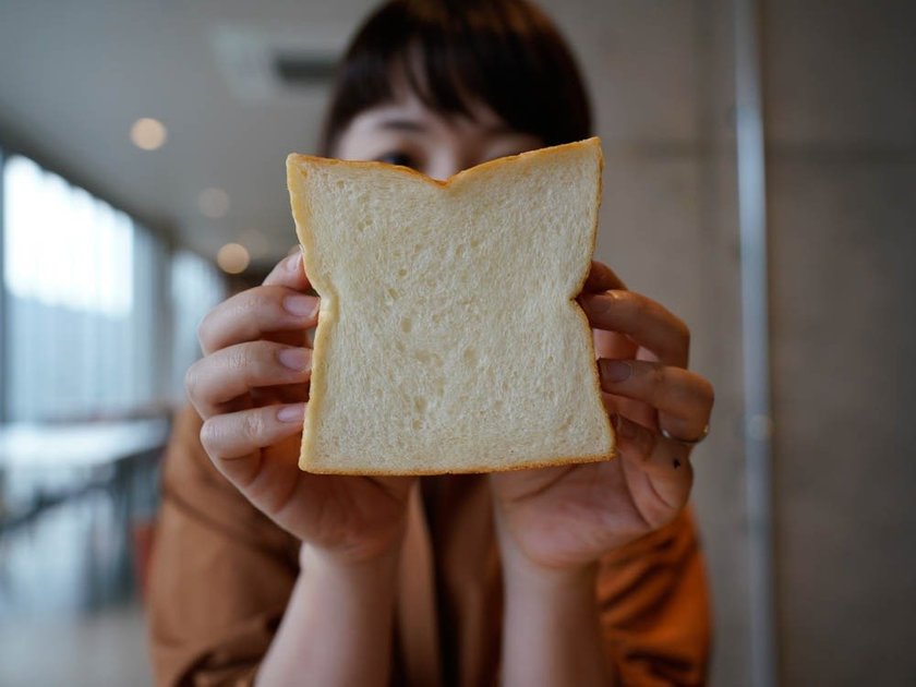 しっとりふわふわの優しい甘さ。牛乳を100％使った、広島の絶品食パン
