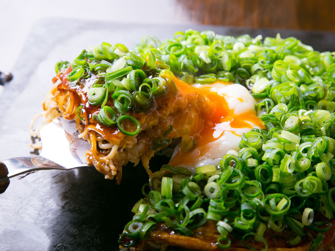 広島のソウルフード！地元ライターが案内する絶対食べたいお好み焼き５選