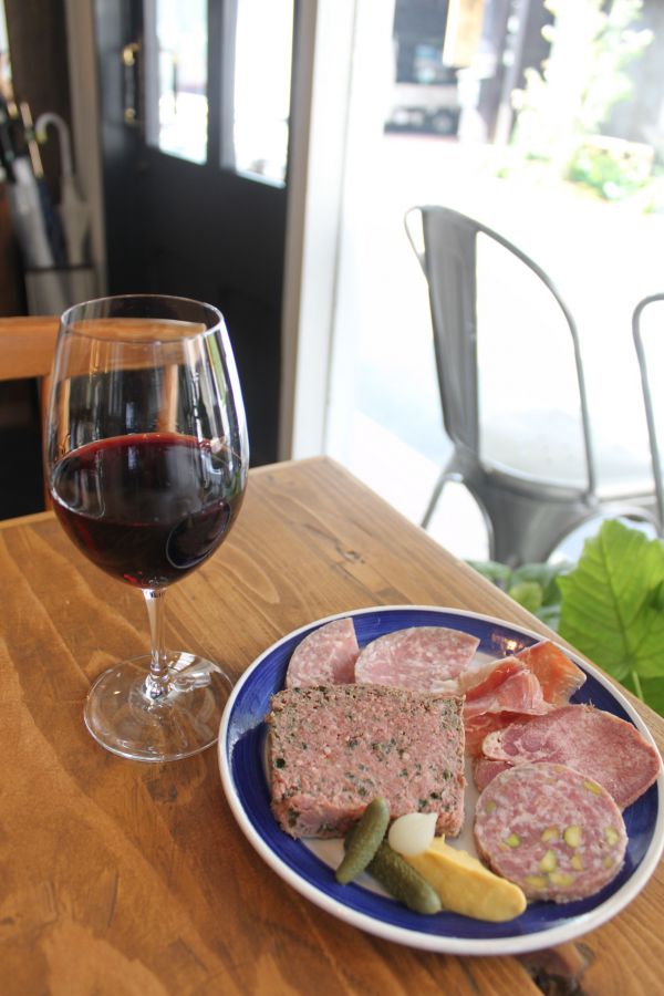 シャルキュトリーの盛り合わせ（価格は人数に応じて）