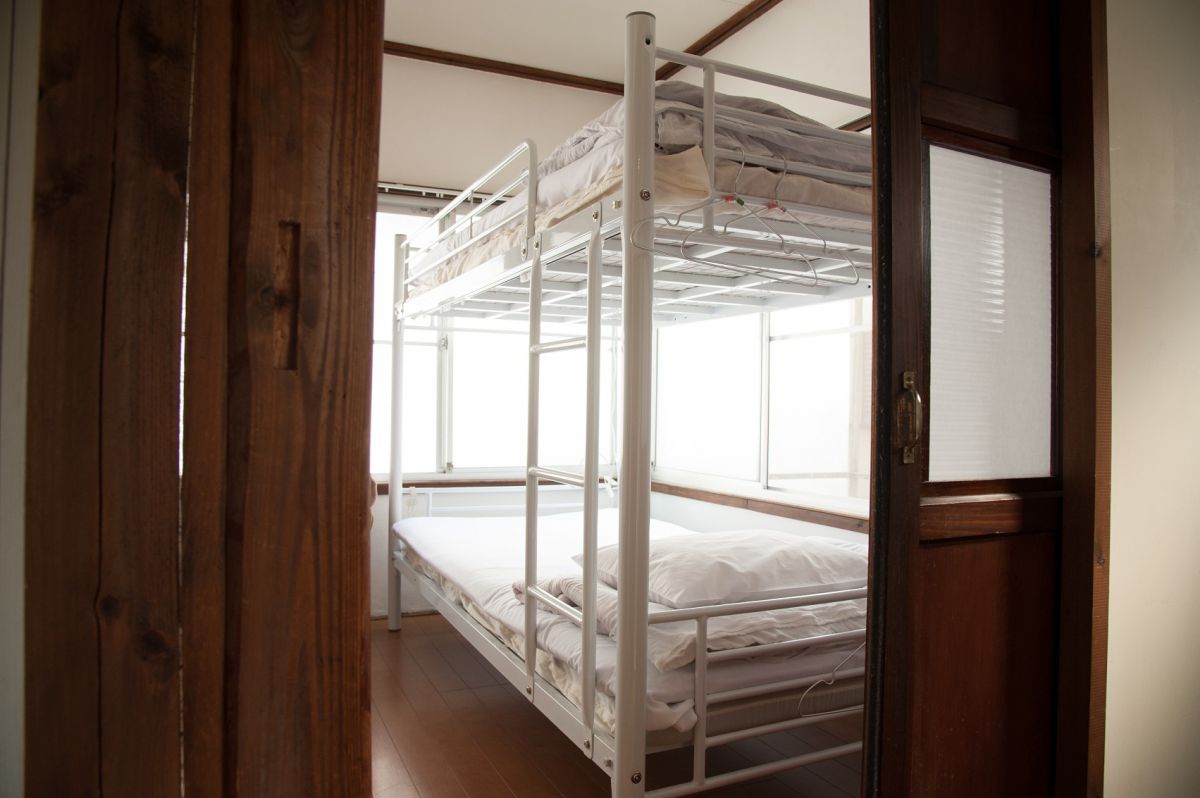 2階の女子用ドミトリー（相部屋）
