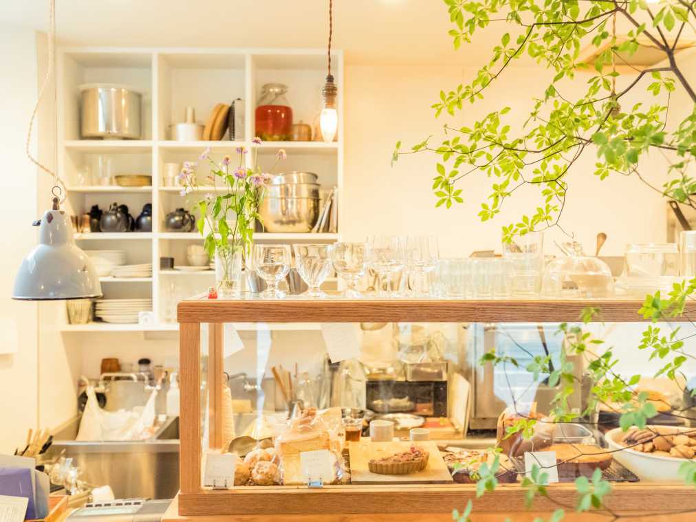 金町のカフェで出会える、季節感満載のデザートと作家モノ雑貨が気になる