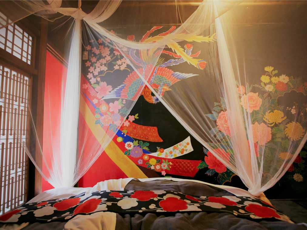 泊まるだけで自慢したくなる、芸術すぎる鎌倉のアーティストホテルへ