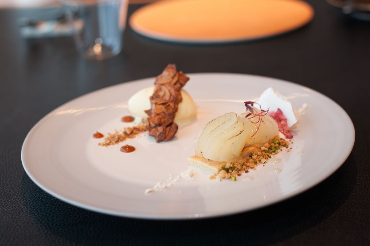 【デザート】梨、バニラ、アーモンド