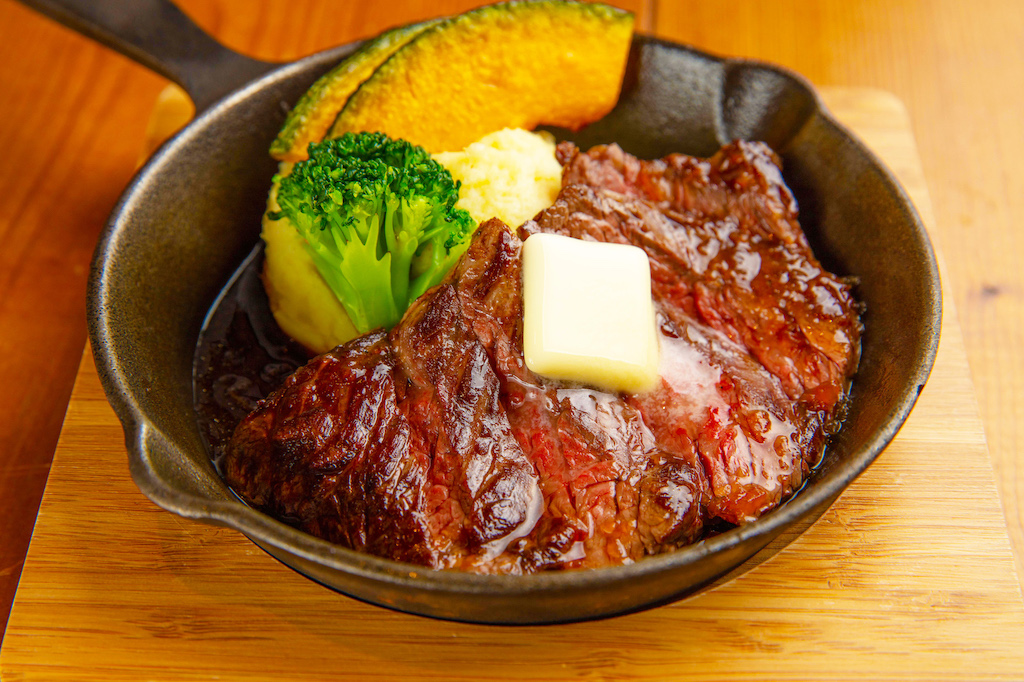 ハラミステーキ　1274円