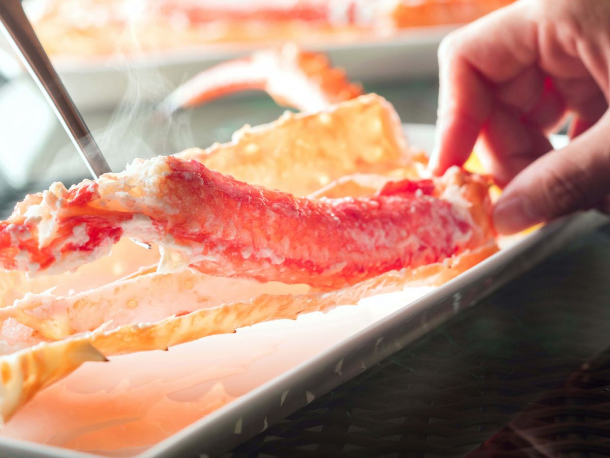 カニにイクラ、北海道の味覚を食べ尽くし！横浜の人気ホテルブッフェ