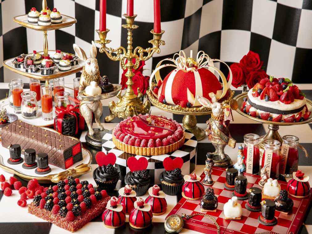 早め予約必須！“大人アリス”をイメージしたヒルトン東京のデザートビュッフェ