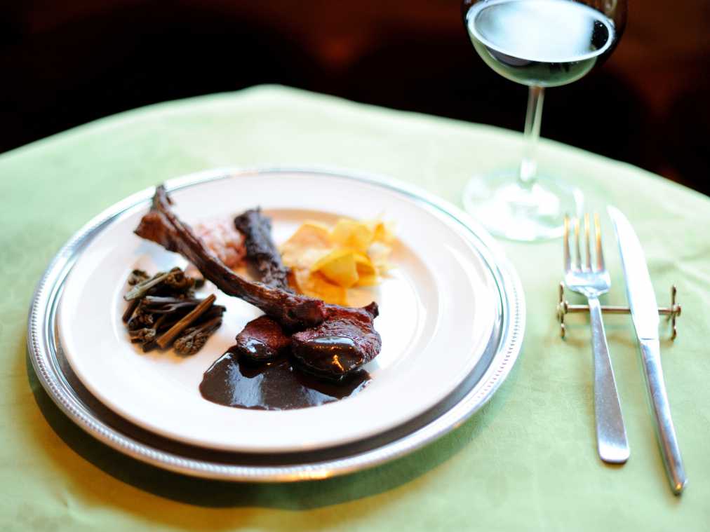 森の隠れ家レストランで、草津の地食材を凝縮した絶品イタリアンを