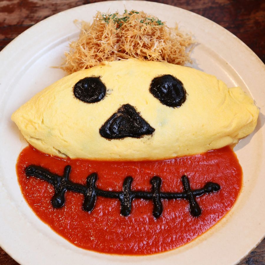 ハロウィン限定 コワかわ腹黒オムライス1400円　＊提供期間 2018年10月17日〜10月31日