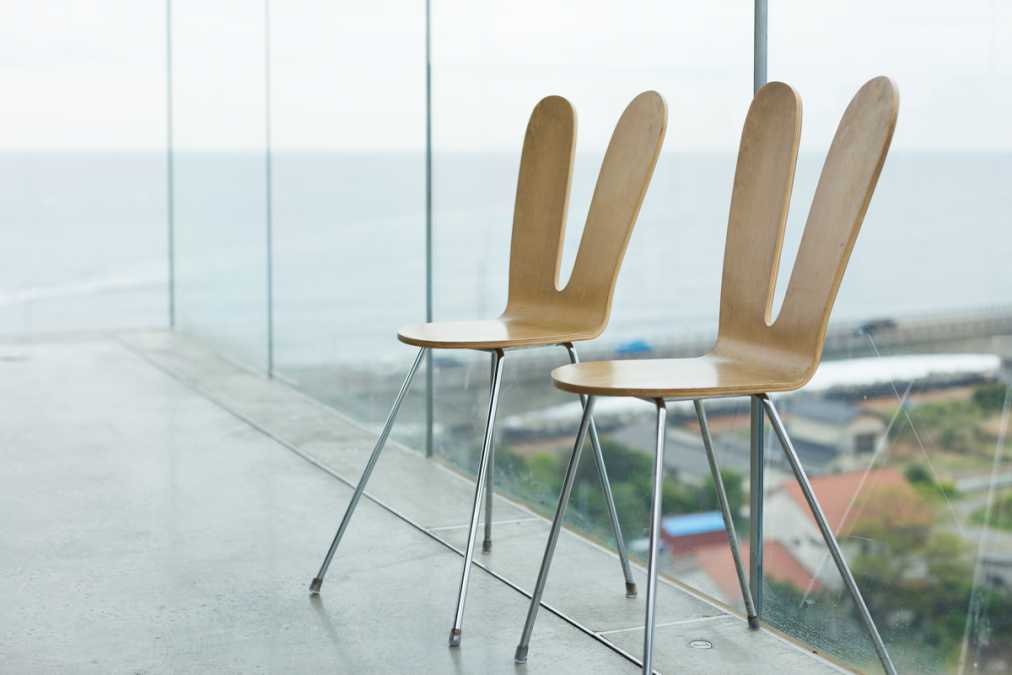 サナアがデザインしたラビットチェア