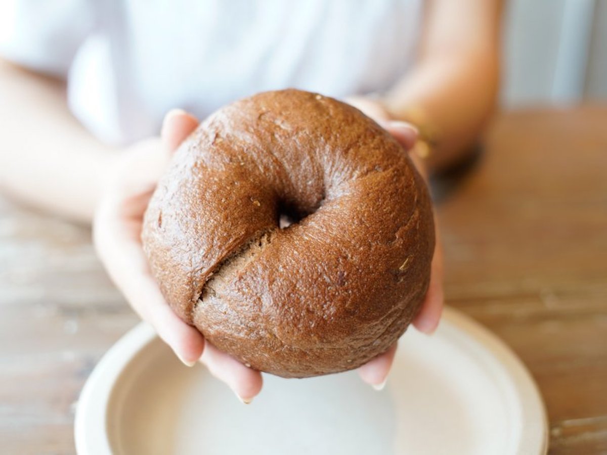 30分で売切れも！全15種のバラエティ豊富なベーグルに目移り必至