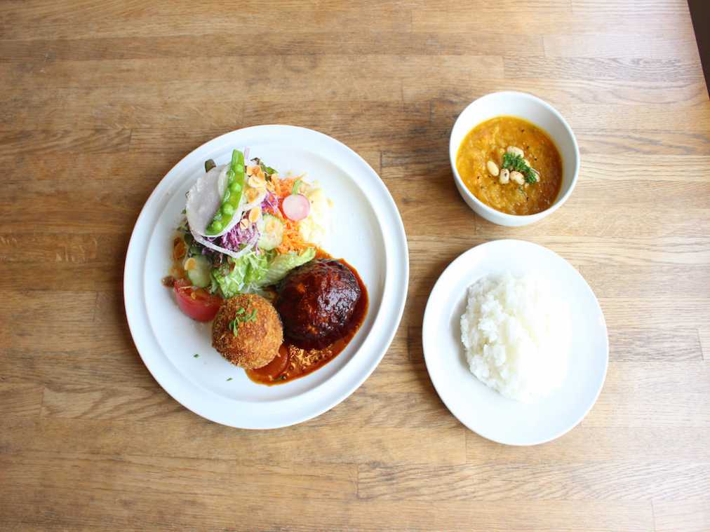 選べる洋食メニュー1380円～（2種盛り）、1680円～（3種盛り）