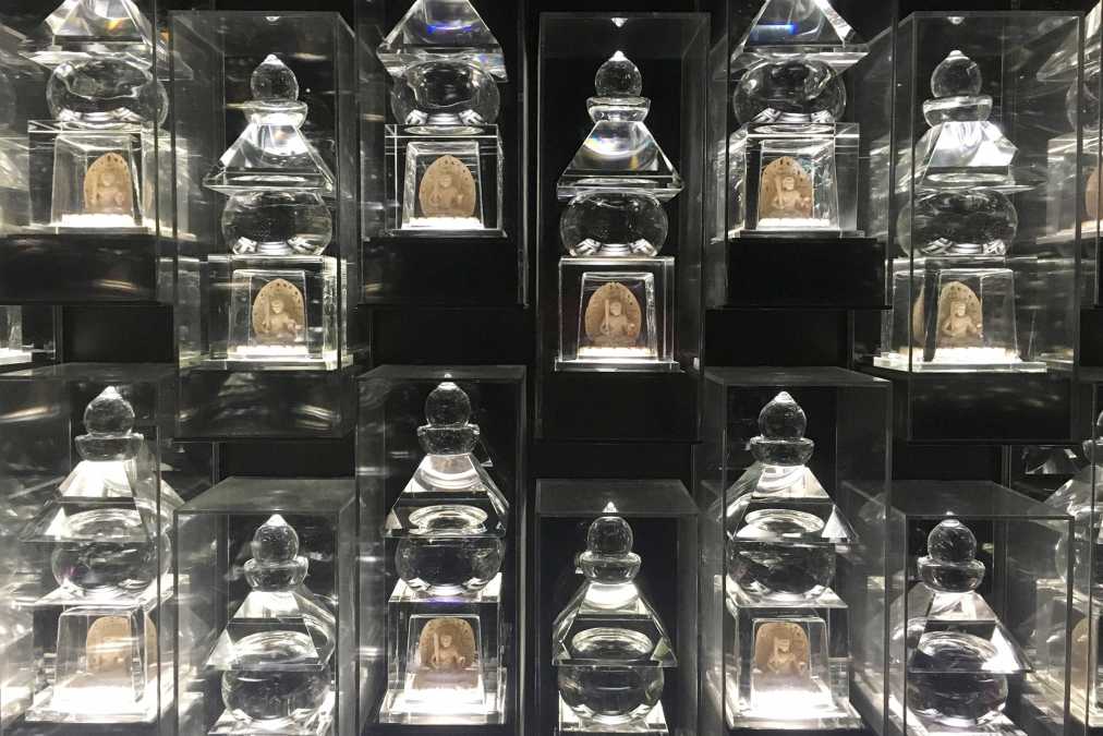 クリスタル五輪塔