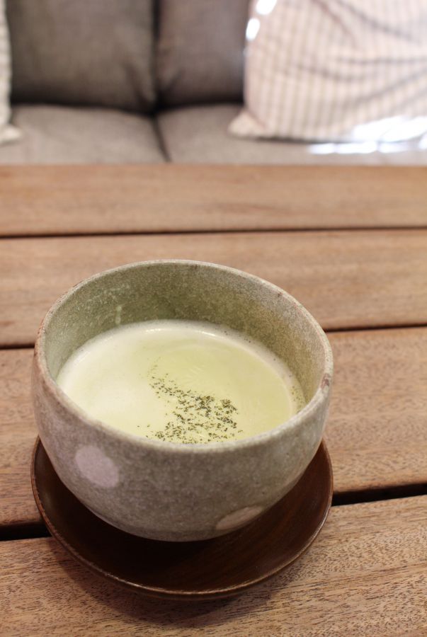 ぎょくろティーラテ　497円