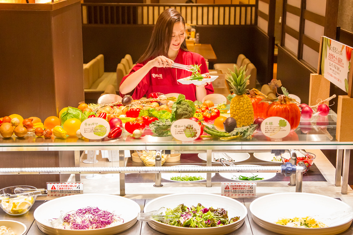 お野菜ビュッフェ　単品799円、食事注文で496円