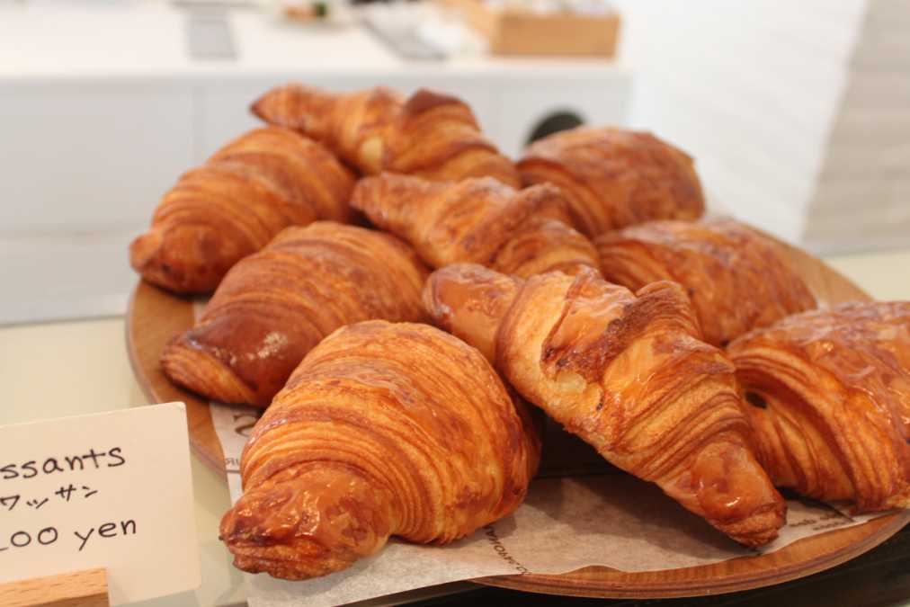 クロワッサン　200円