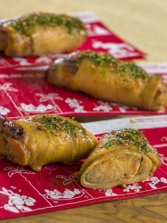 ブラックペッパーてりやきチキンロール1本500 円