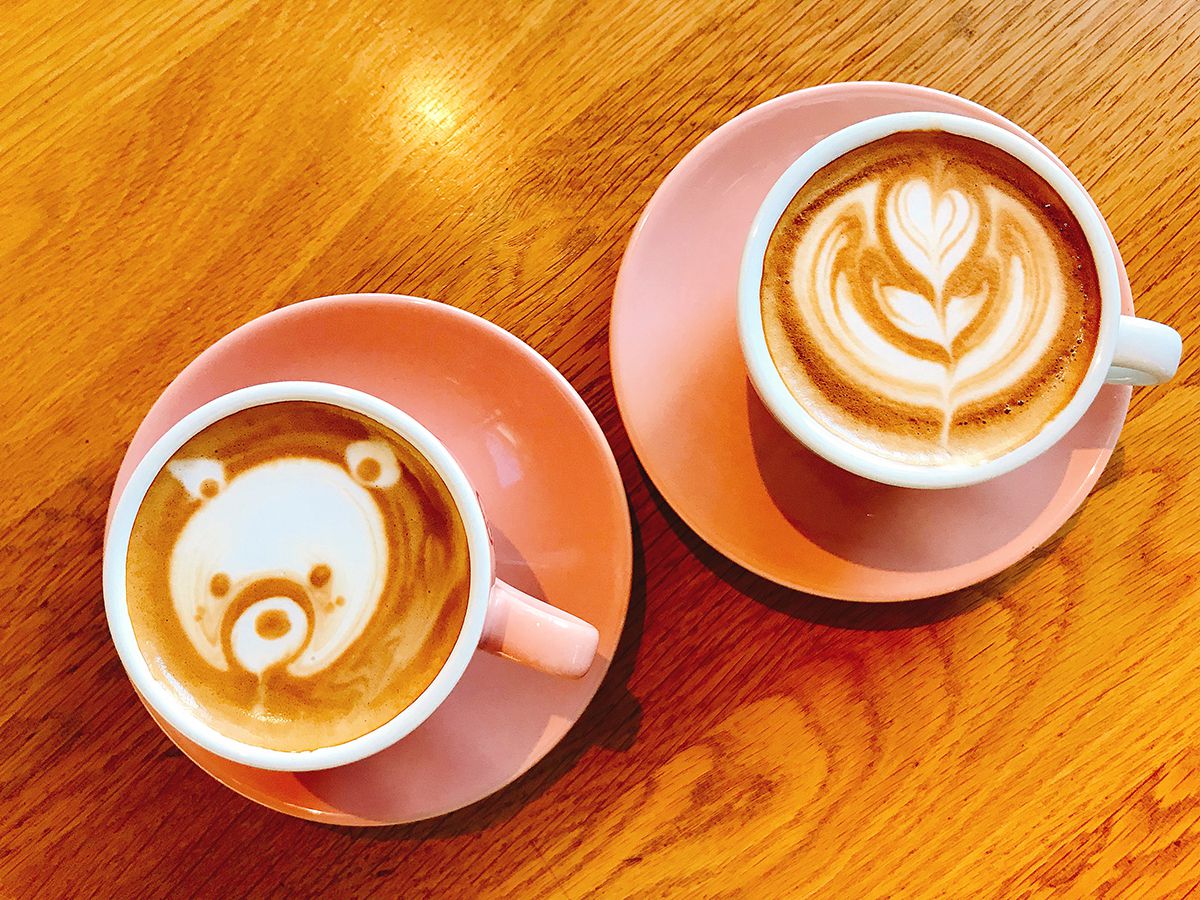 カフェラテ S400円、M600円