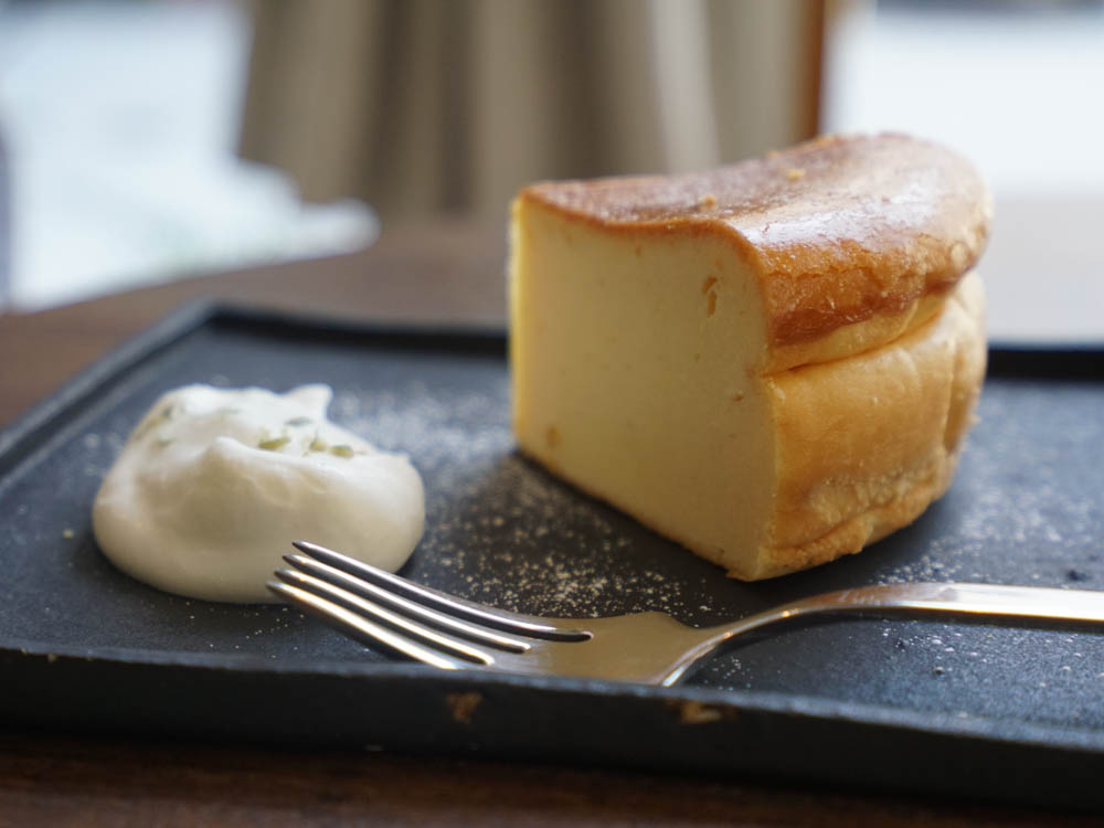 チーズケーキ　400円